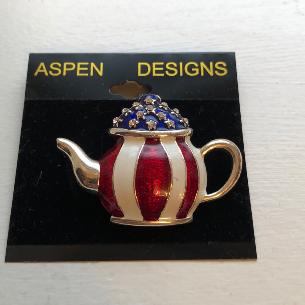 Patriotic broach